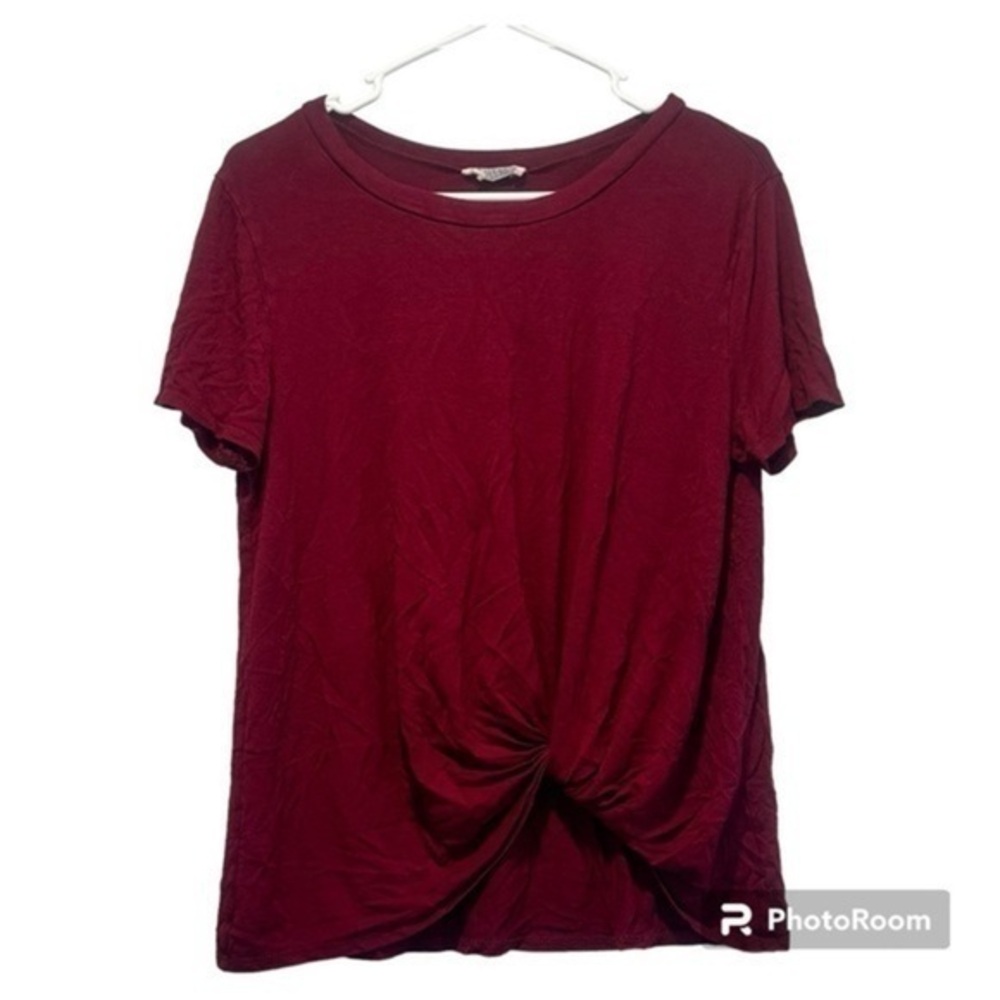 🌷 Smoke & Mirrors - Simple Maroon Front Twist Short Sleeve Tee Shirt